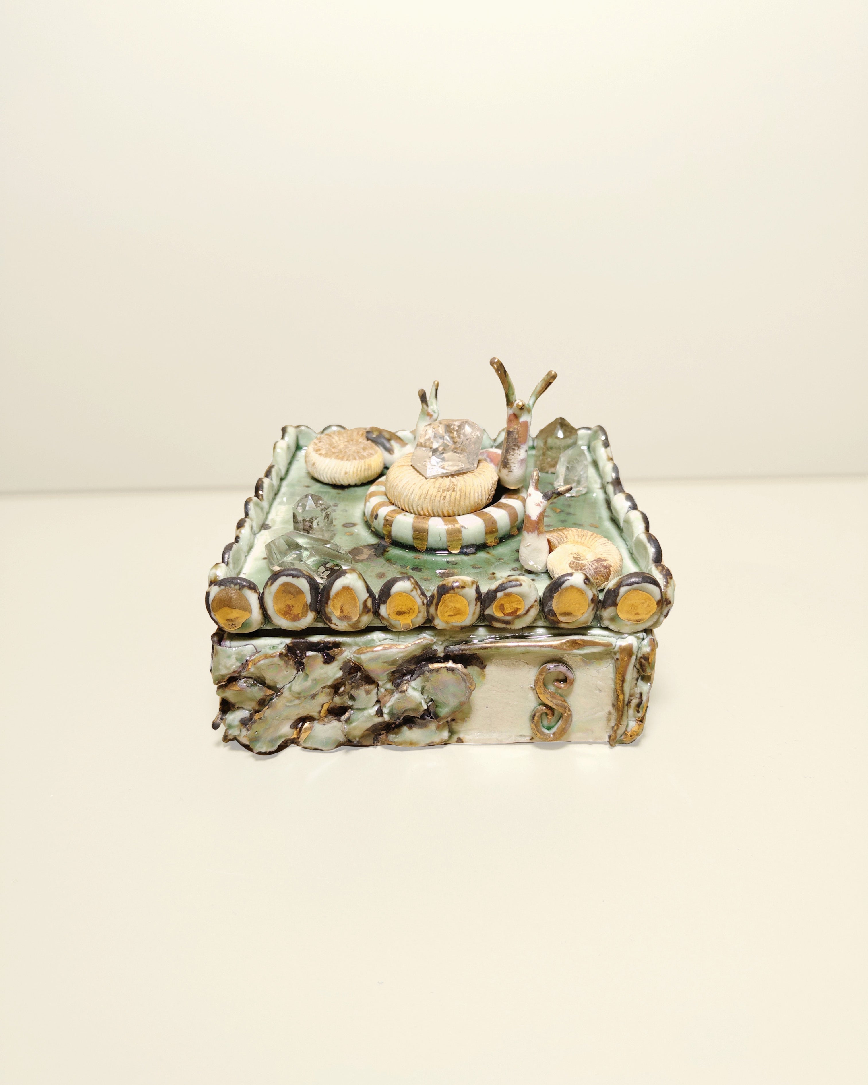 Snail Box