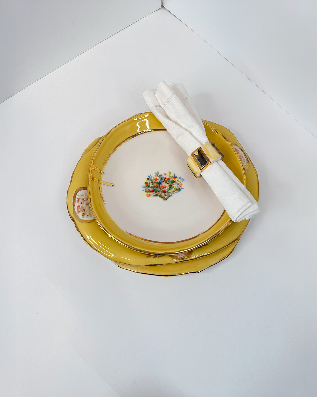 Bouquet Dinnerware Set