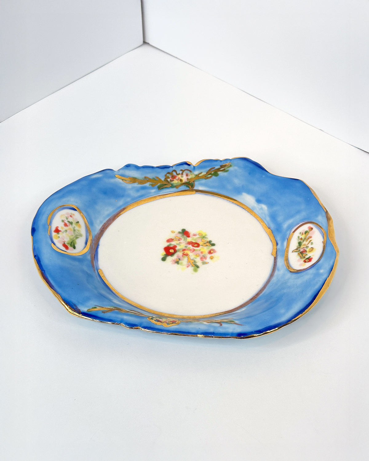 Bouquet Dinnerware Set